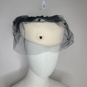 Vtg 50s BETMAR Cream Wool Pillbox Hat Union Made USA Black Tulle Swissdot Veil